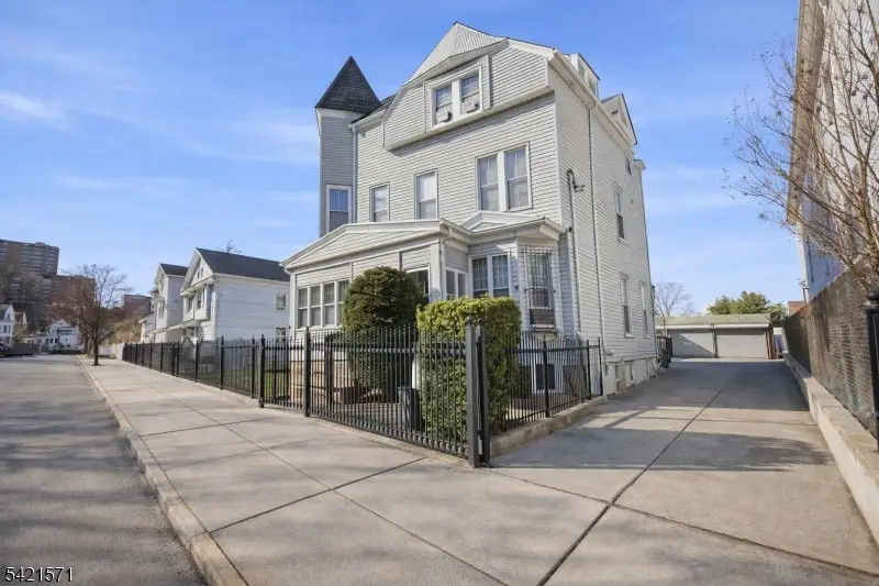 13-15 May St, Newark, NJ 07104 - #2