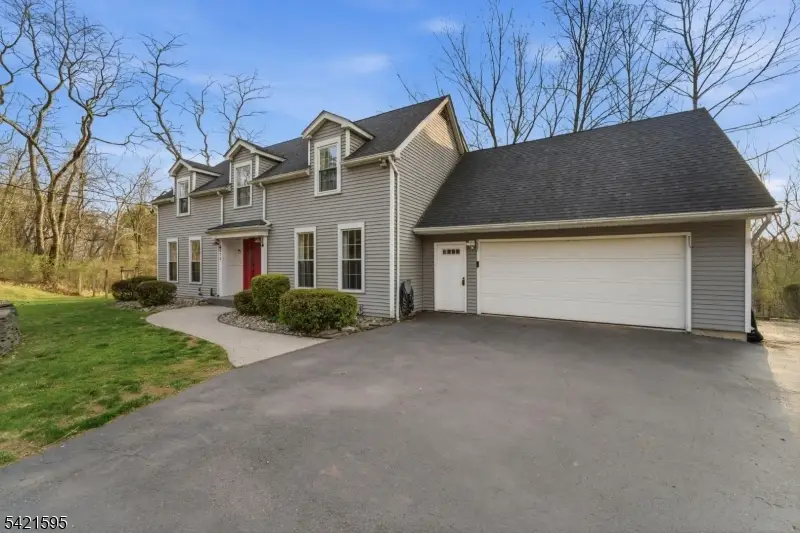 675 Uniontown Rd, Lopatcong, NJ 08865 - #1