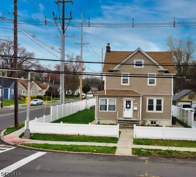 824 Chestnut St, Roselle, NJ 07203 - #2