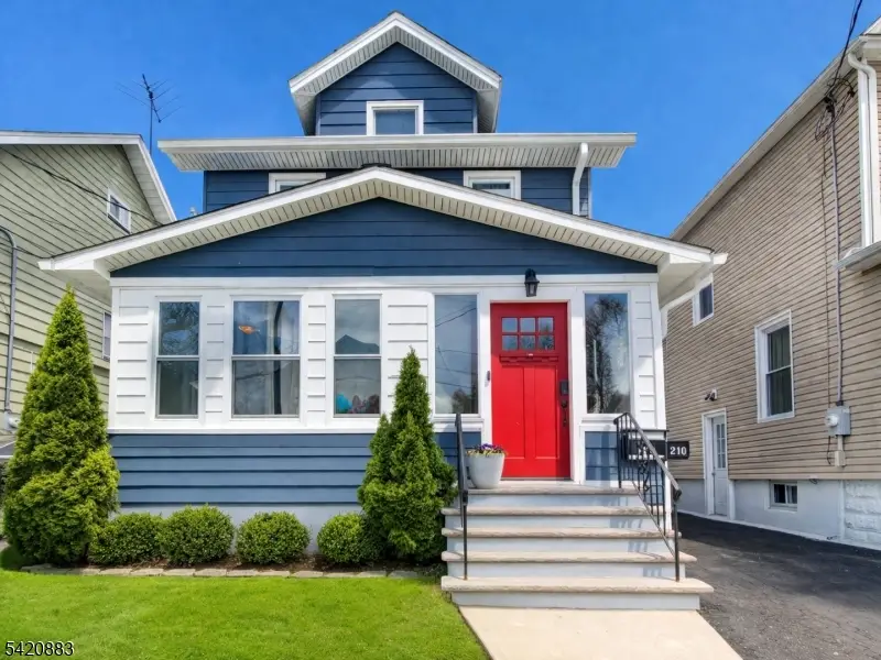 210 Pershing Ave, Roselle Park, NJ 07204 - #1