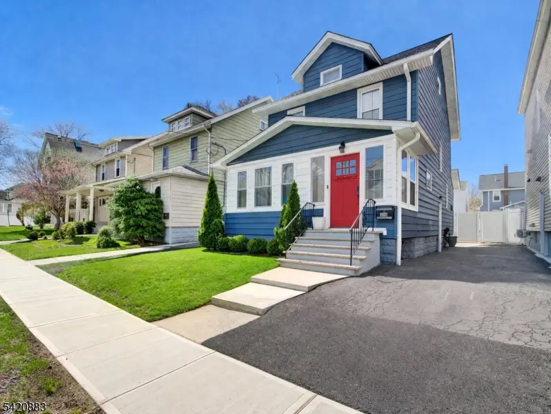 210 Pershing Ave, Roselle Park, NJ 07204 - #2