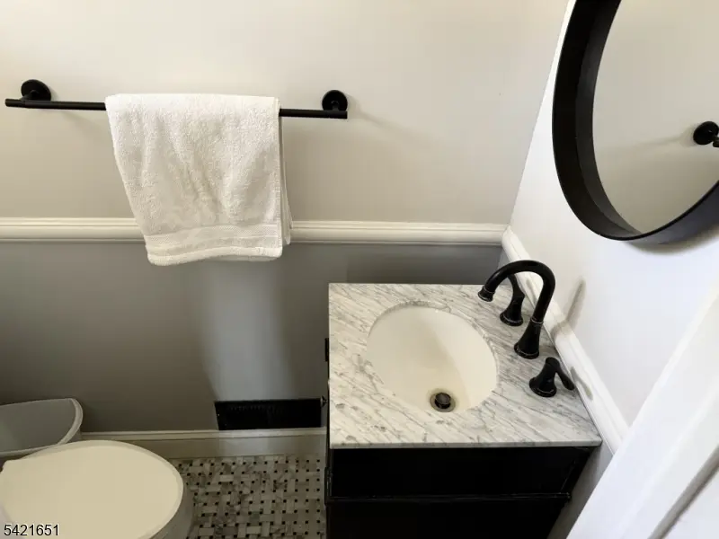 43 Busteed Dr, Midland Park, NJ 07432 - #3