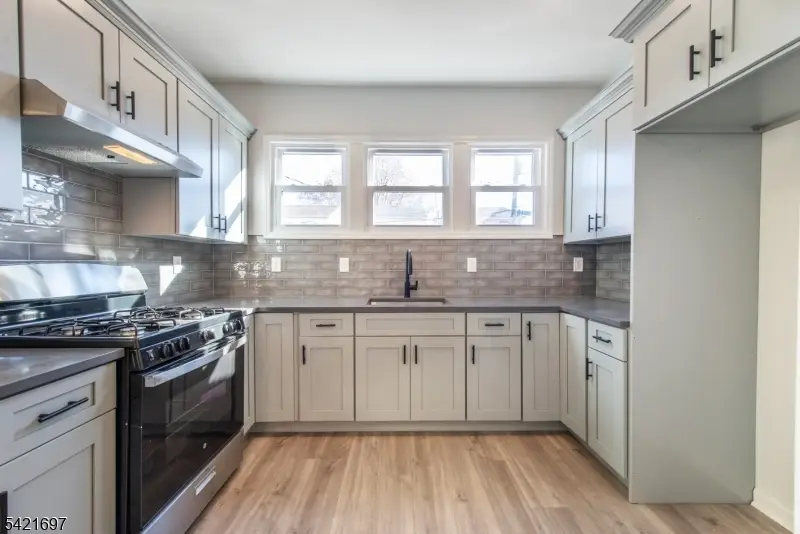 105 Coolidge St, Irvington, NJ 07111 - #2