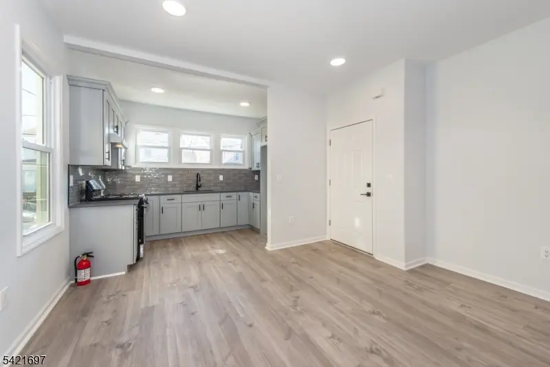 105 Coolidge St, Irvington, NJ 07111 - #3