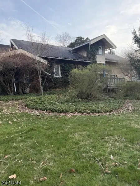 37 Parker St, Belvidere, NJ 07823 - #3