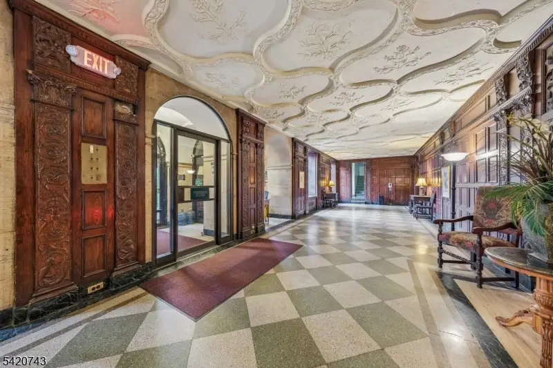 375 Mt Prospect Ave #6DW, Newark, NJ 07104 - #3