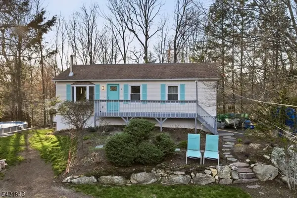 6 Ramsay Rd, West Milford Twp., NJ 07421