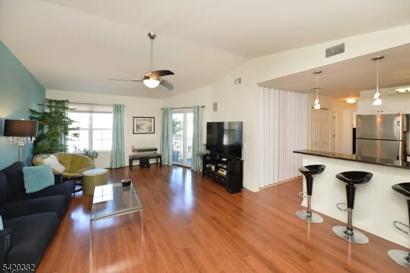 20 Parkside Ct, Wayne, NJ 07470 - #3