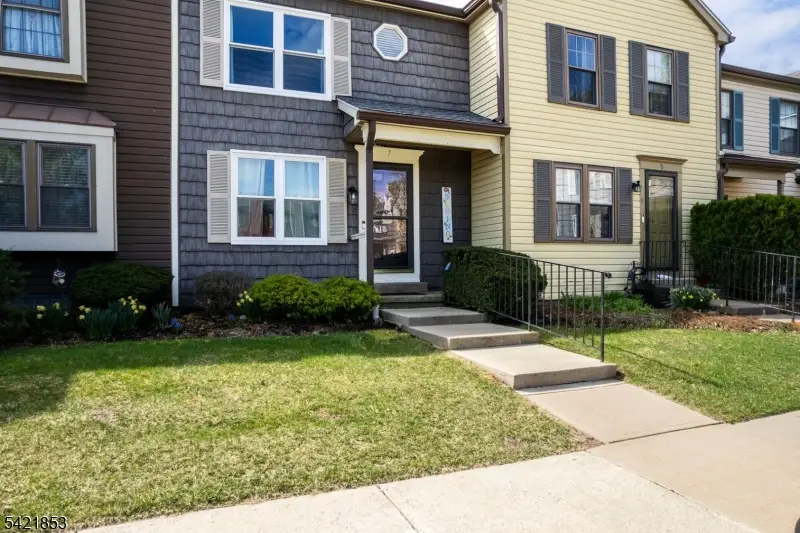 7 Great Horned Owl Ct, Allamuchy, NJ 07840 - #1