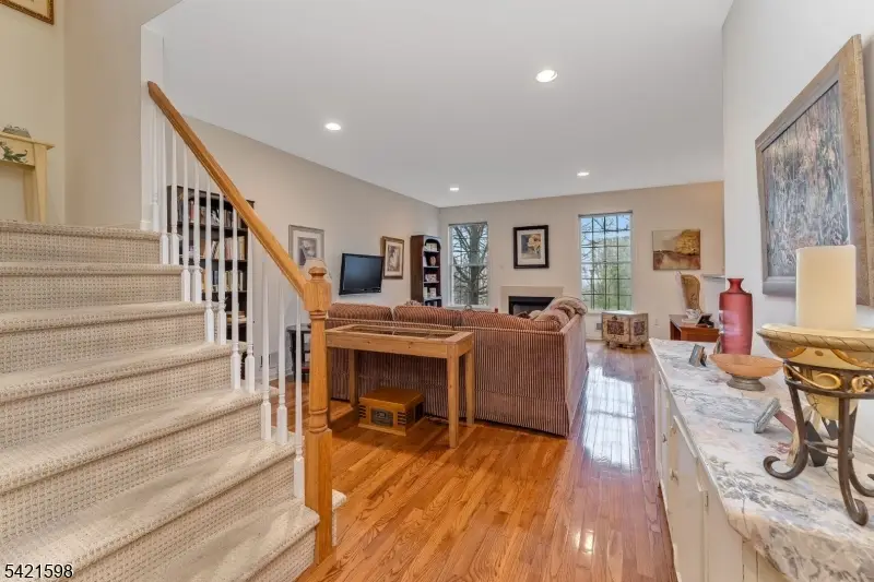 7 La Costa Dr, Clinton, NJ 08801 - #2