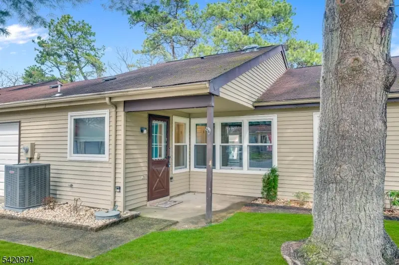 945A Liverpool Cir, Manchester, NJ 08759 - #2