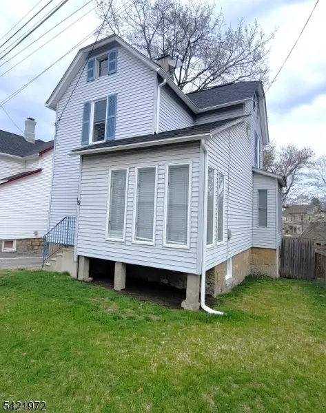 5 Cedar St, Newton, NJ 07860 - #2