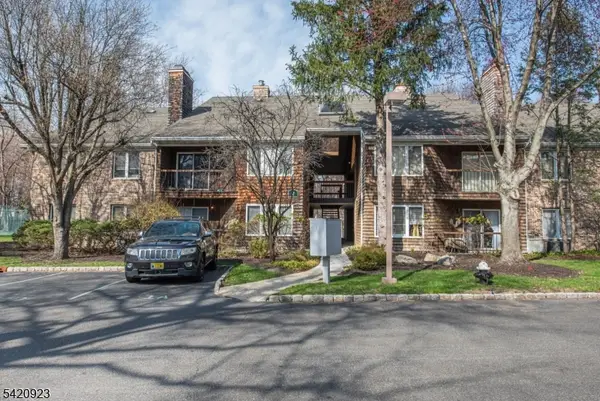 2 Tulip Cres #1A, Little Falls Twp., NJ 07424