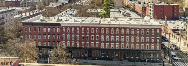 211 14th St #3R, Hoboken City, NJ 07030