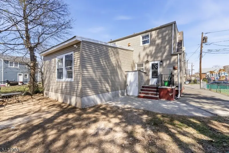 129 Oxford St, Paterson, NJ 07522 - #3