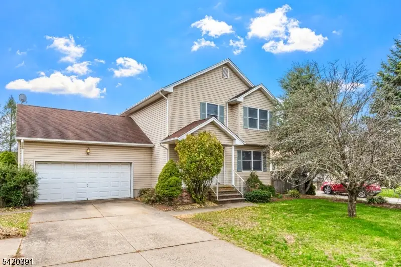 1313 Dukes Pkwy E, Manville, NJ 08835 - #1