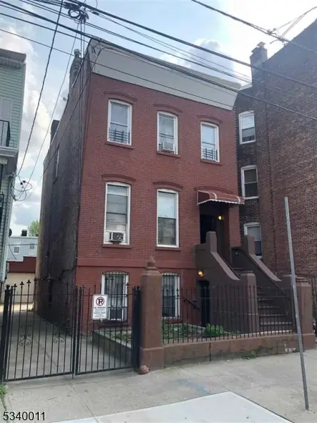 333 Forrest St, Jersey City, NJ 07304 - #1