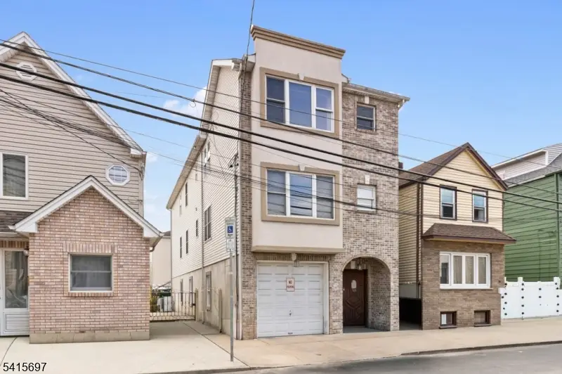 46 Barbara St, Newark, NJ 07105 - #2