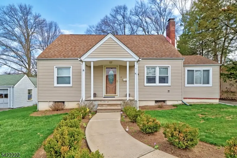 11 Barnida Dr, East Hanover, NJ 07936 - #1