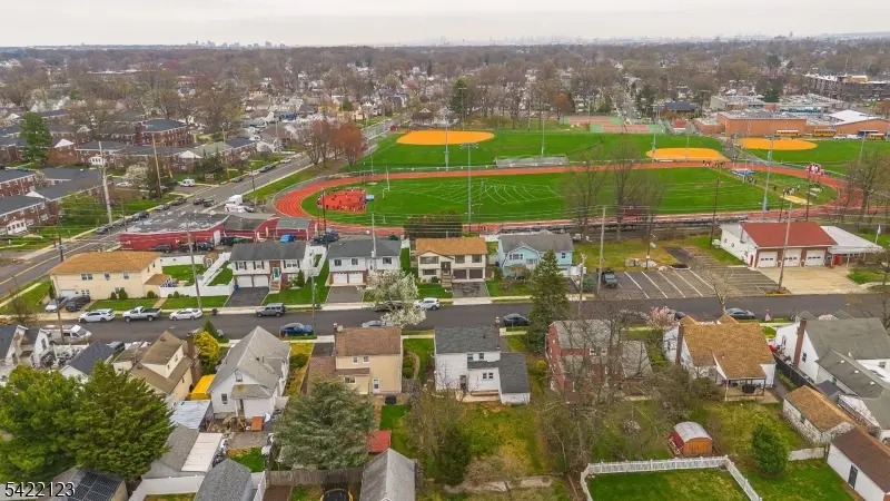 612 Laurel Ave, Roselle Park, NJ 07204 - #3