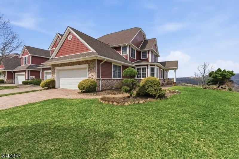 19 Rockhall Ct, Hardyston, NJ 07419 - #1