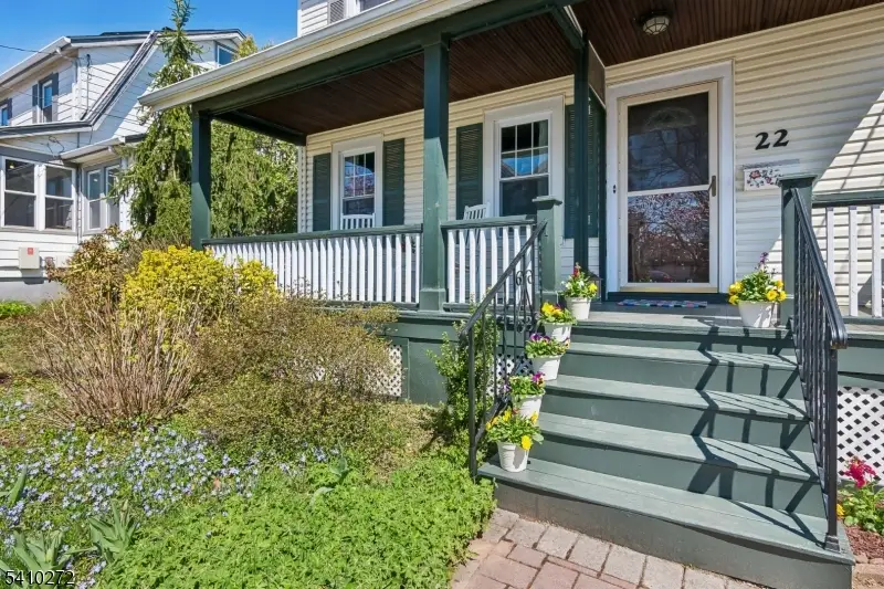 22 Princeton St, Maplewood, NJ 07040 - #2