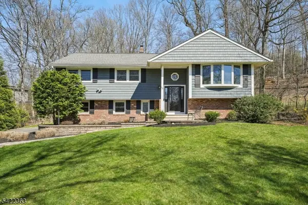 56 Cedar Green Ln, Berkeley Heights Twp., NJ 07922