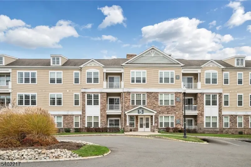 5107 Veterans Dr, Mount Hope, NJ 07885 - #1