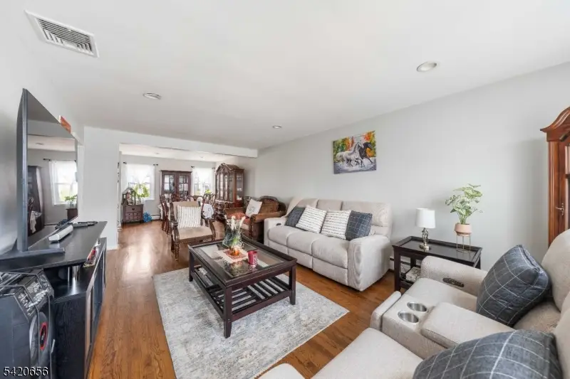 1016 Gifford Ct, Union, NJ 07083 - #3