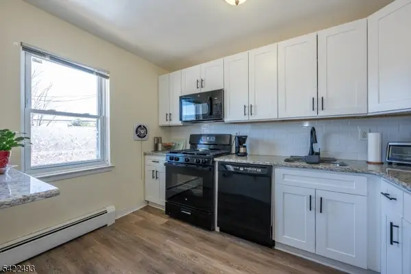 1146 Valley Rd #2A, Wayne Twp., NJ 07470