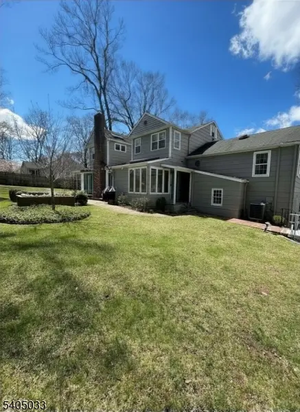 84 Pine Grove Ave, Summit, NJ 07901 - #3