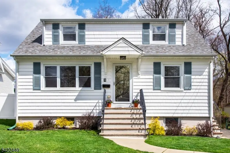 74 Franklin St, Verona, NJ 07044 - #1