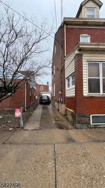 182 Liberty St, Trenton, NJ 08611 - #2