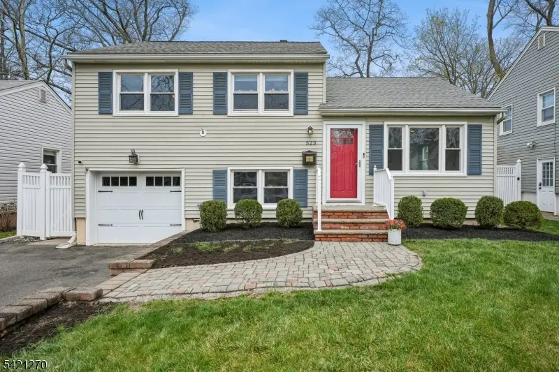 523 Victor St, Scotch Plains, NJ 07076 - #1