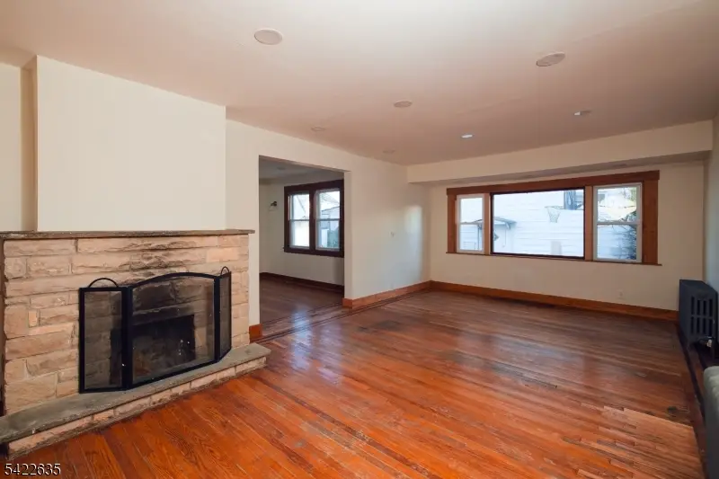 1149 Margaret St, Teaneck, NJ 07666 - #3