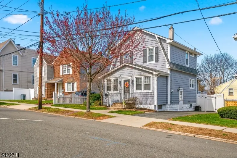 501 Chase Ave, Lyndhurst, NJ 07071 - #2