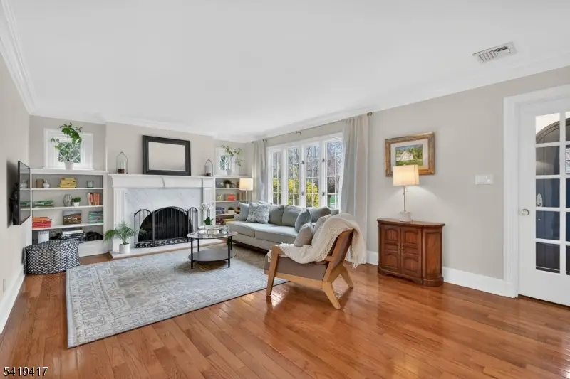 20 Parkview Dr, Millburn, NJ 07041 - #3