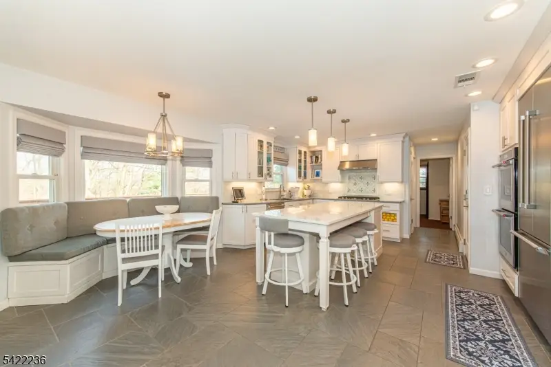 17 Longfellow Dr, Succasunna, NJ 07876 - #2