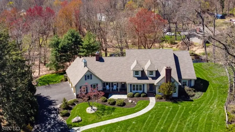 971 Nepawin Ln, Scotch Plains, NJ 07076 - #2