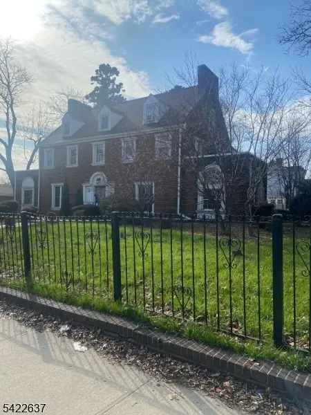 725 Elizabeth Ave #2, Newark City, NJ 07112