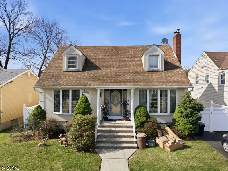 195 Emerson Ave, Paterson, NJ 07502 - #2