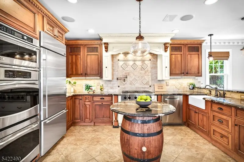 22 Vine St, Nutley, NJ 07110 - #2