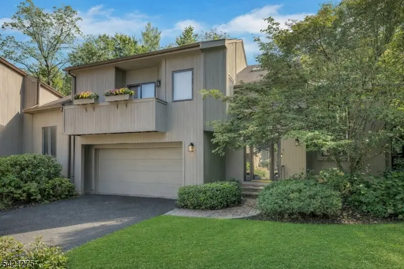 15 Robinhood Dr, Mountain Lakes, NJ 07046 - #2