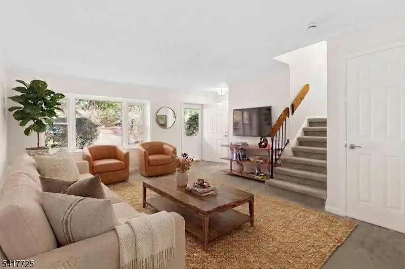 28 Wareham Ct, Scotch Plains, NJ 07076 - #3