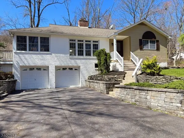 4 Baker Rd, Vernon Twp., NJ 07461