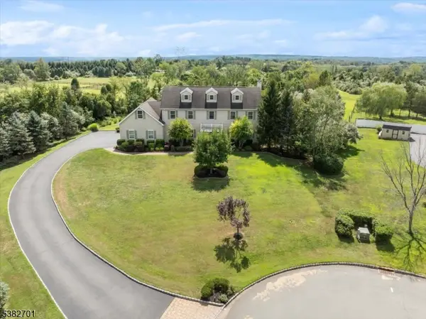 15 Alaco Ln, Holland Twp., NJ 08848