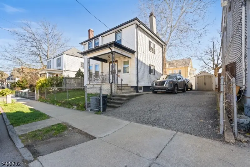 726 14th Ave, Paterson, NJ 07504 - #2