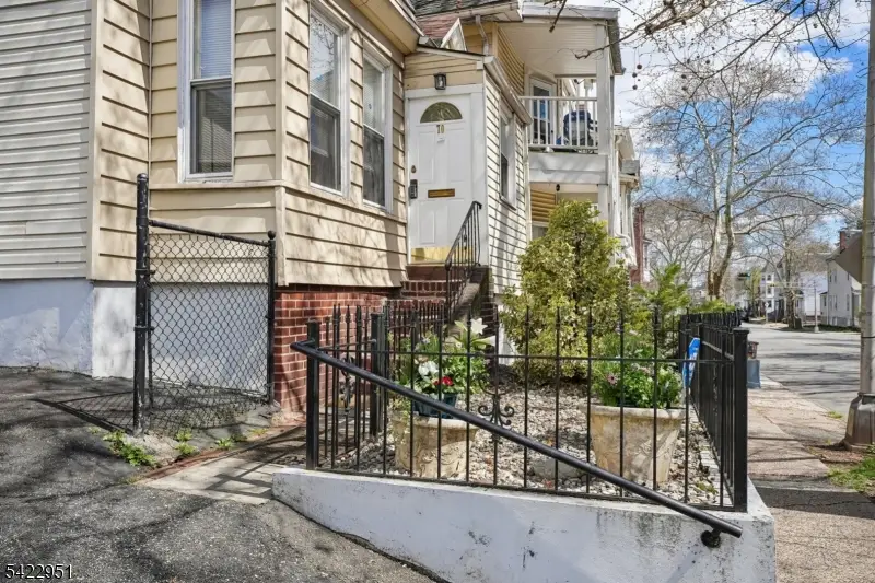 70 9th Ave, East Orange, NJ 07018 - #2