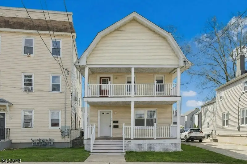 84 W Cherry St, Rahway, NJ 07065 - #1