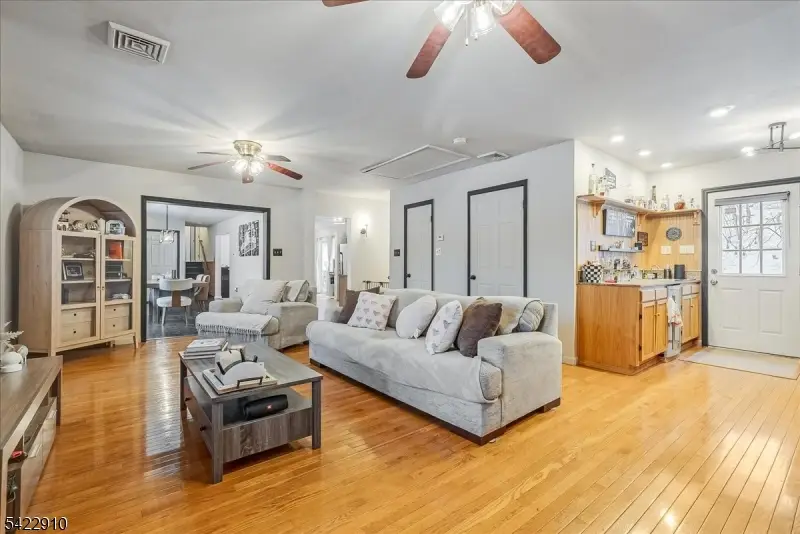 9 River View Dr, Hardwick, NJ 07825 - #2